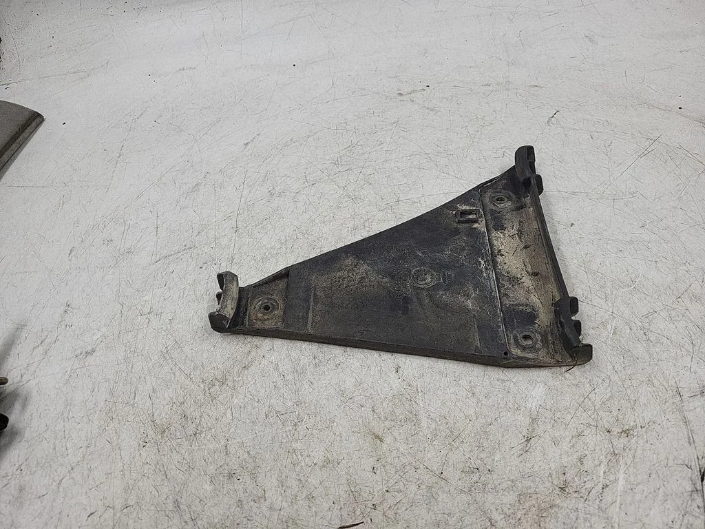 Rear bumper mounting bracket 8D0807483