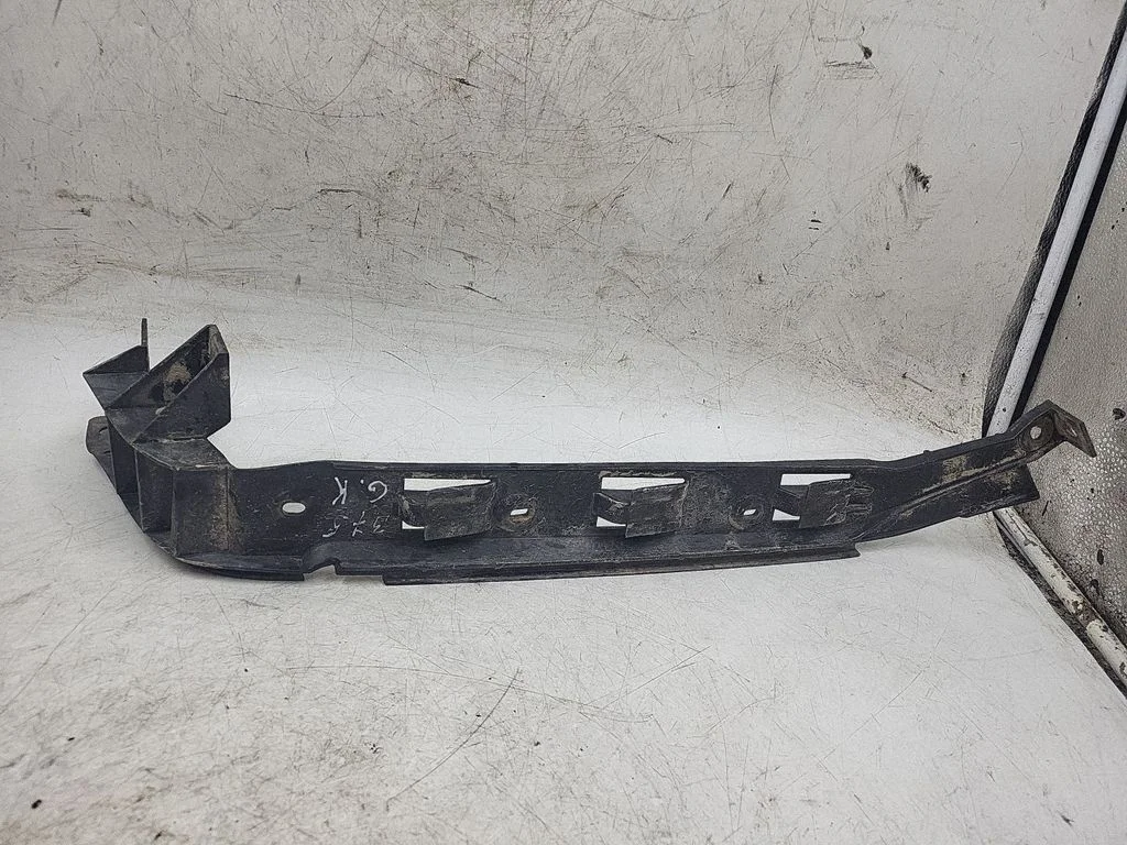 Rear bumper mounting bracket 1J5807393