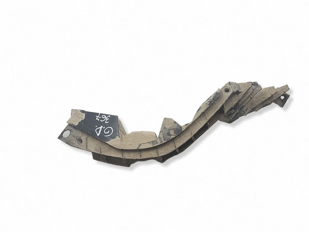 Rear bumper mounting bracket – rear right