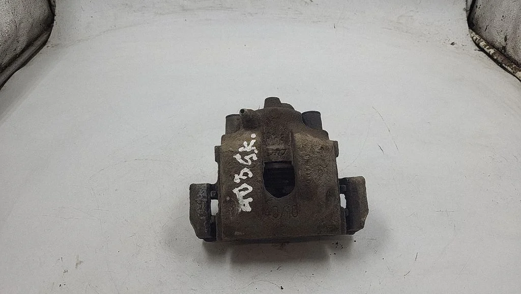 Rear brake caliper – rear left