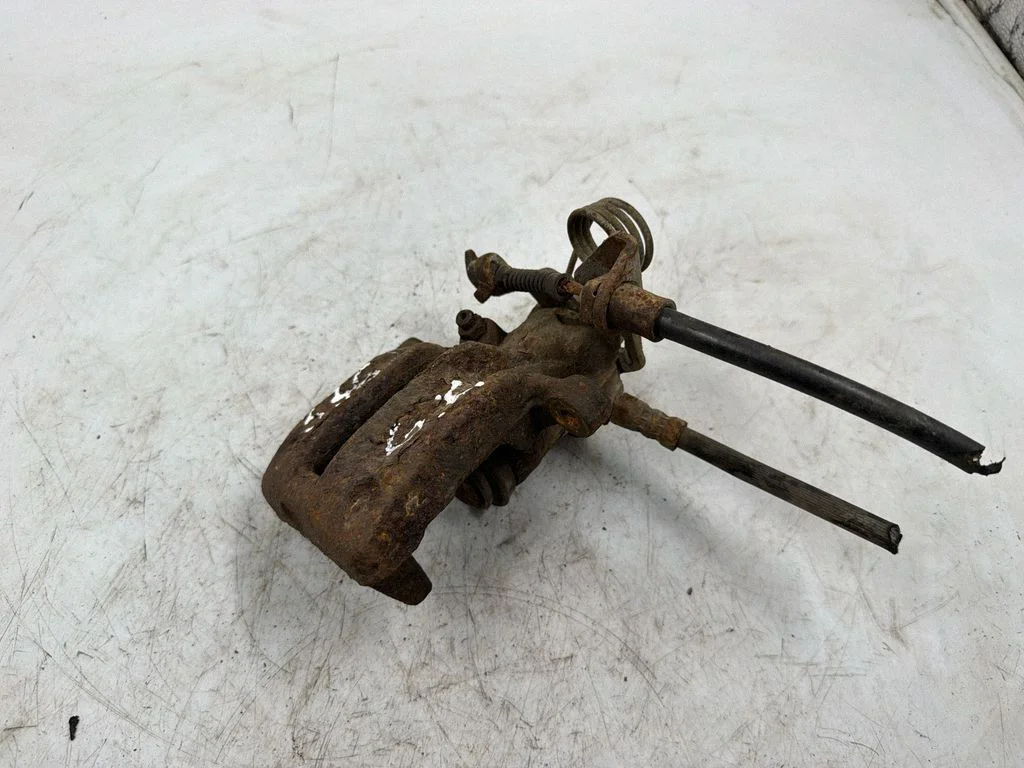 Rear brake caliper – rear left