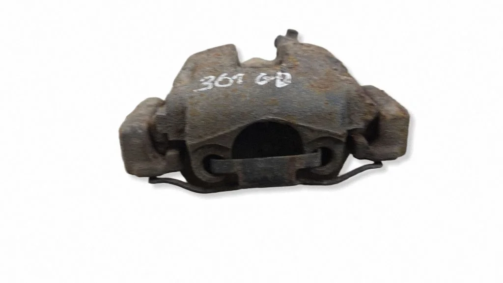 Rear brake caliper – rear right