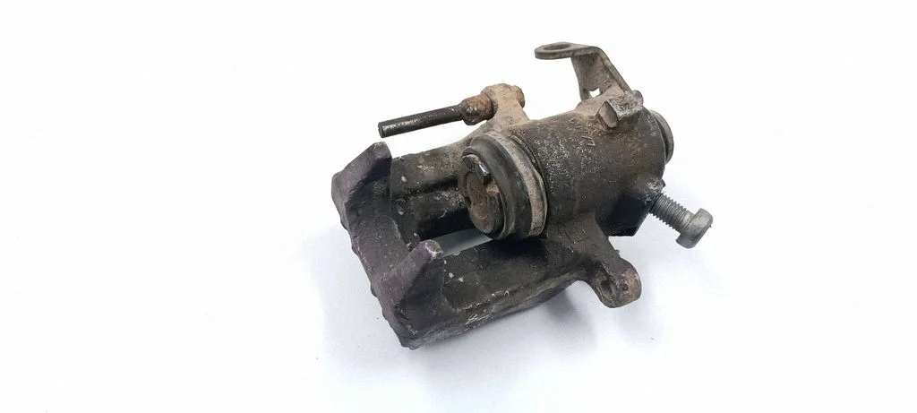 Rear brake caliper – rear left