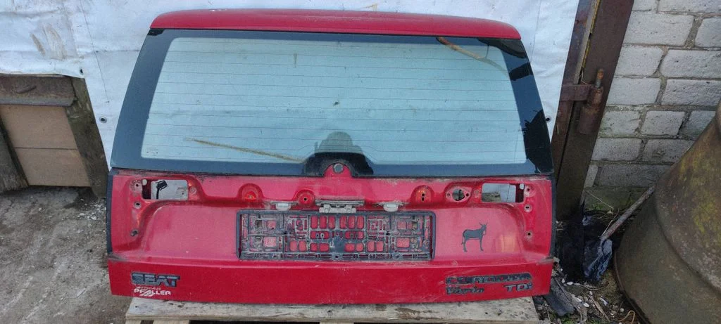Tailgate/trunk/boot lid