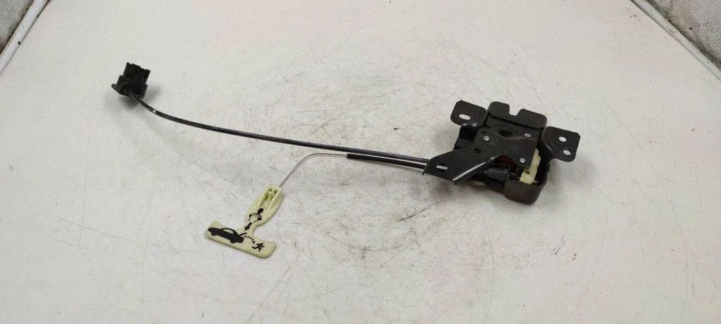 Tailgate/trunk/boot lock/catch/latch