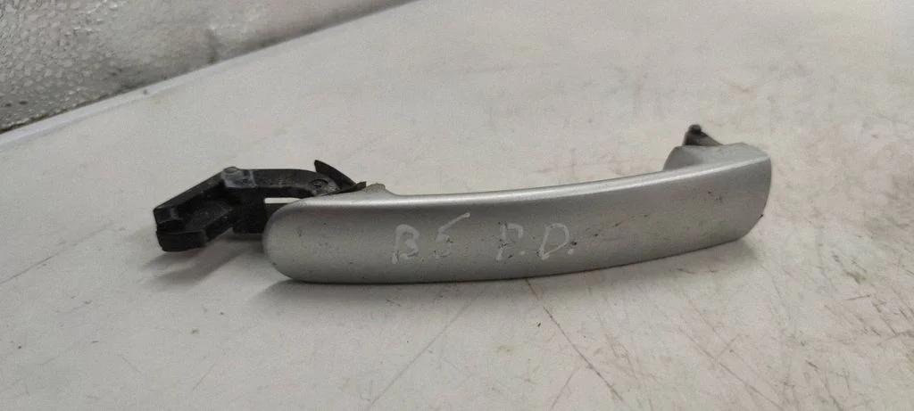 Front door exterior handle 3B0837207