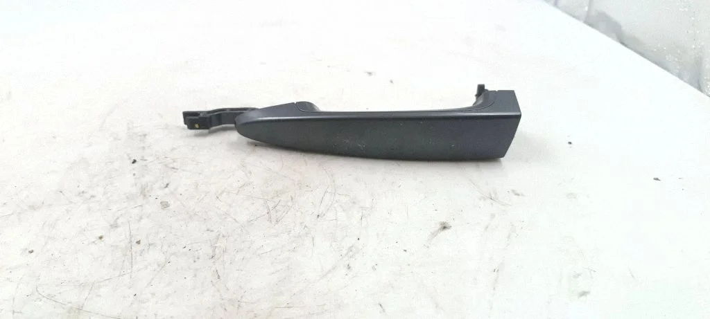 Esiukse välimine käepide 7125978