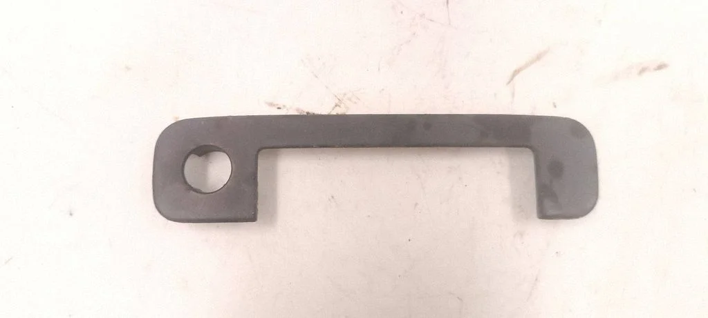 Front door exterior handle – front right