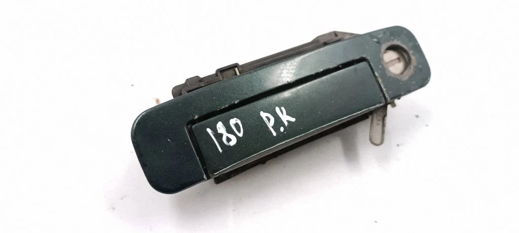 Esiukse välimine käepide 4A0837205A