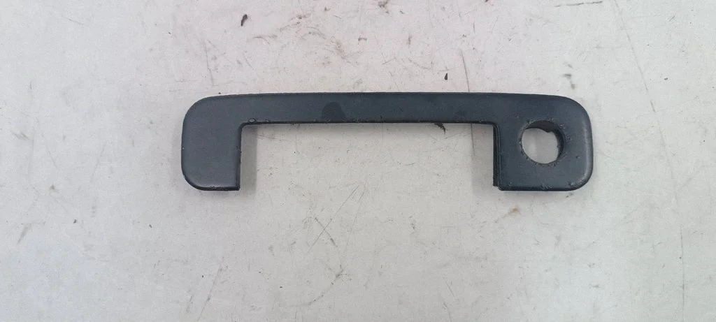Front door exterior handle – front left