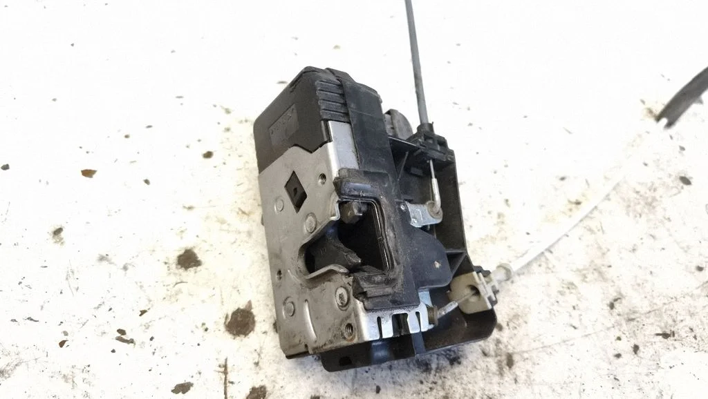 Front door lock 24444015