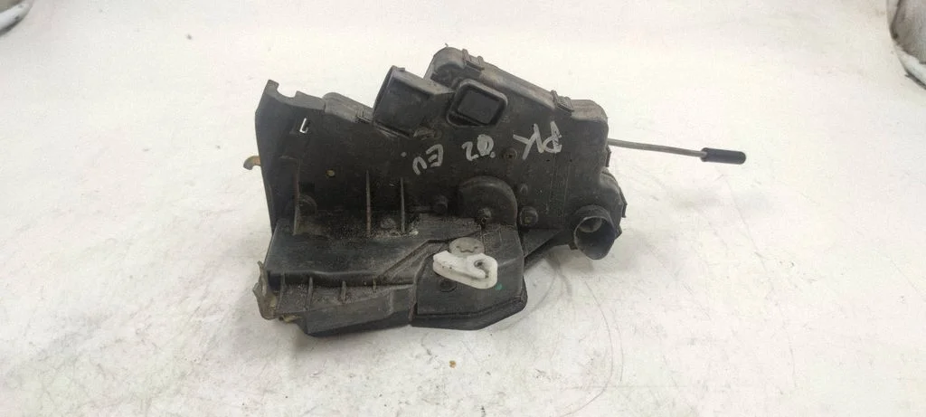 Front door lock – front left