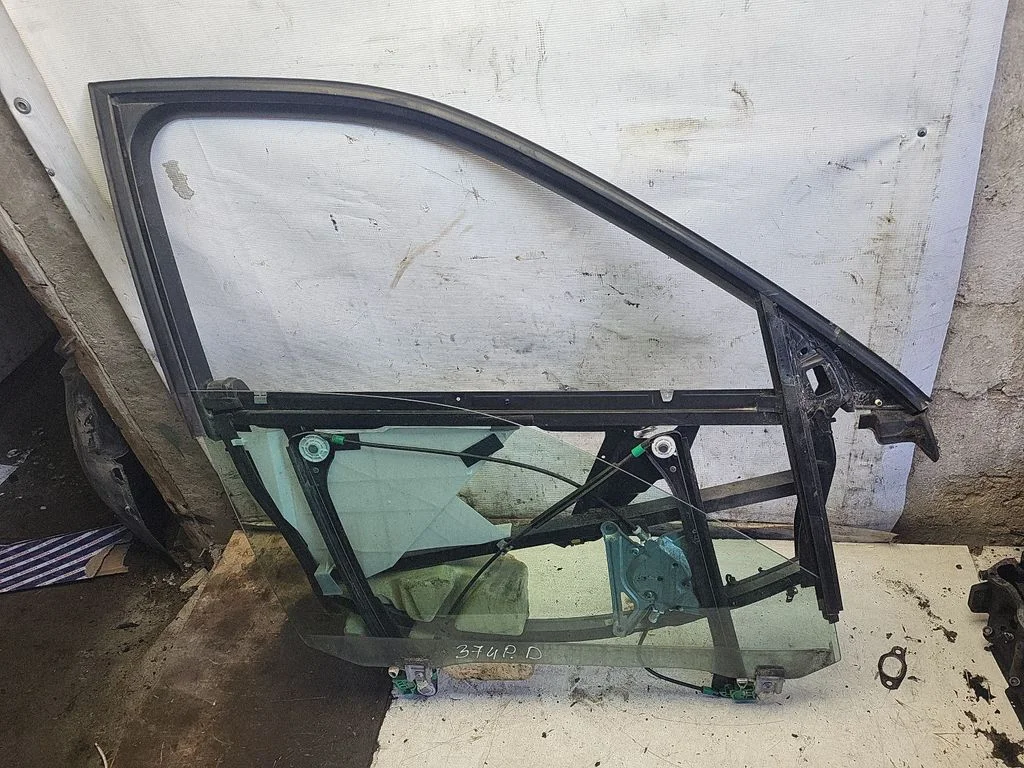 Priekinis el. lango pakėlimo mechanizmas be varikliuko