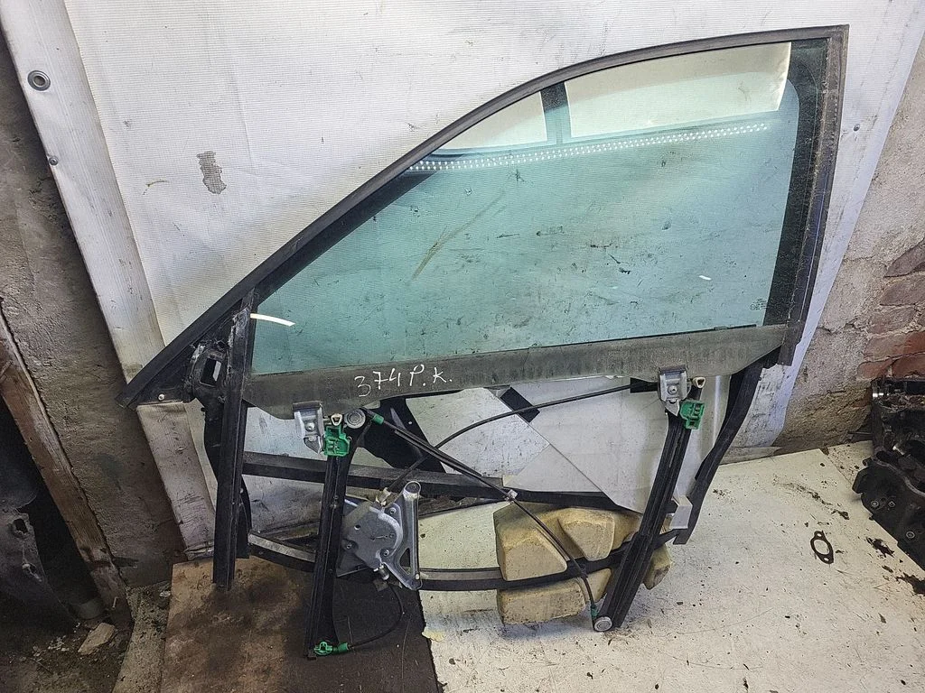 Priekinis el. lango pakėlimo mechanizmas be varikliuko
