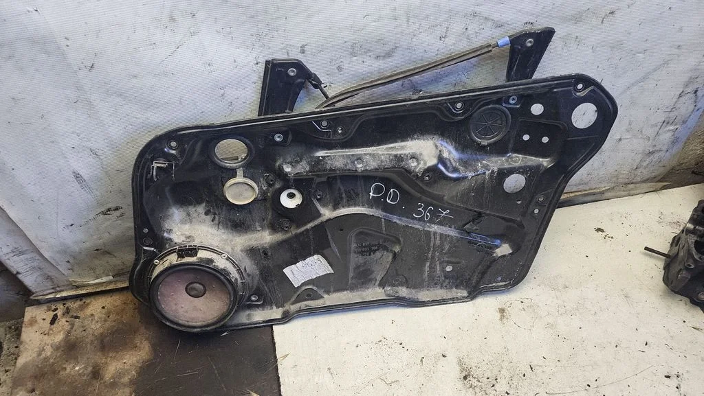 Priekinis el. lango pakėlimo mechanizmas be varikliuko