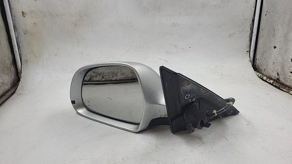 Front door electric wing mirror – front left