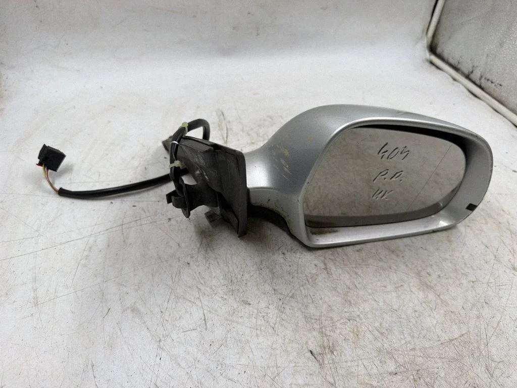 Front door electric wing mirror 18134