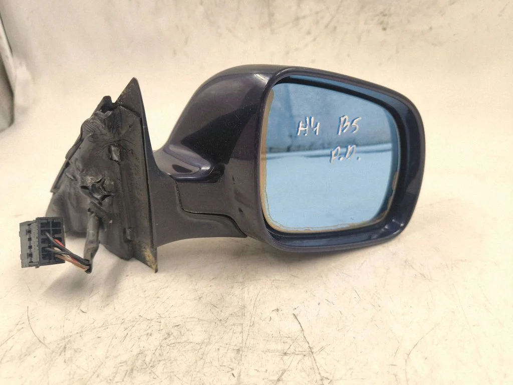 Front door electric wing mirror – Audi A4 S4 B5 8D (1994-1999)