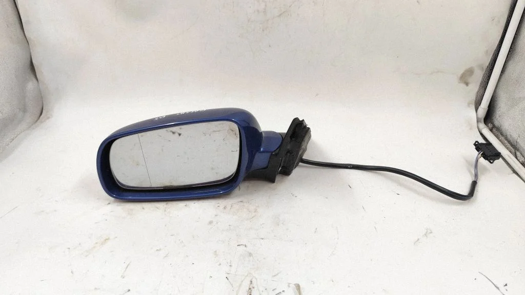 Front door electric wing mirror E1020479