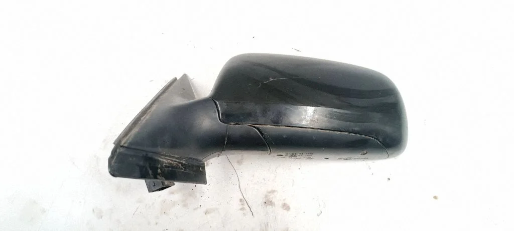 Esiukse elektriline välispeegel – Audi A4 S4 B5 8D (1994-1999)