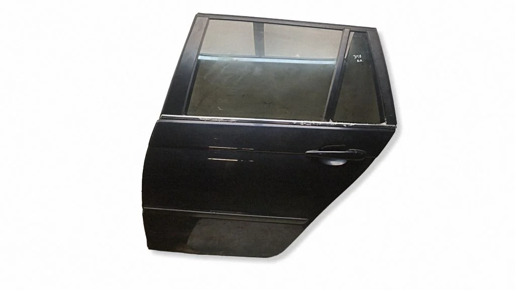 Rear door – rear left