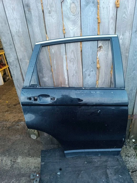 Rear door – right