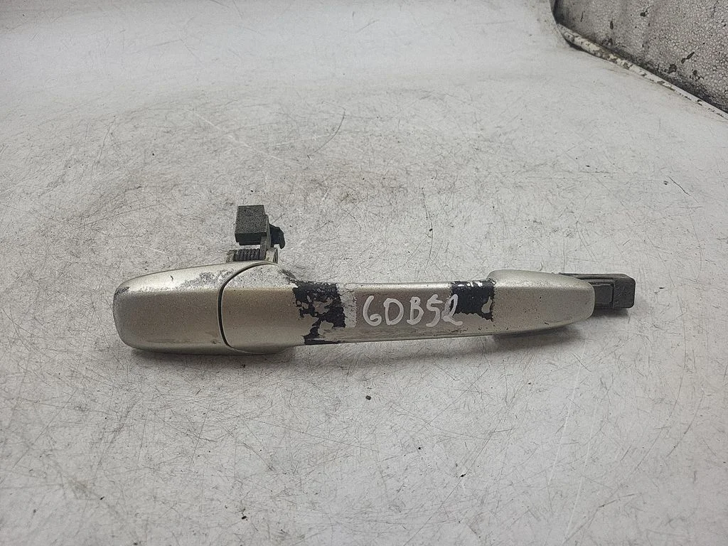 Rear door exterior handle – Mazda 3 I (2003-2006), rear right