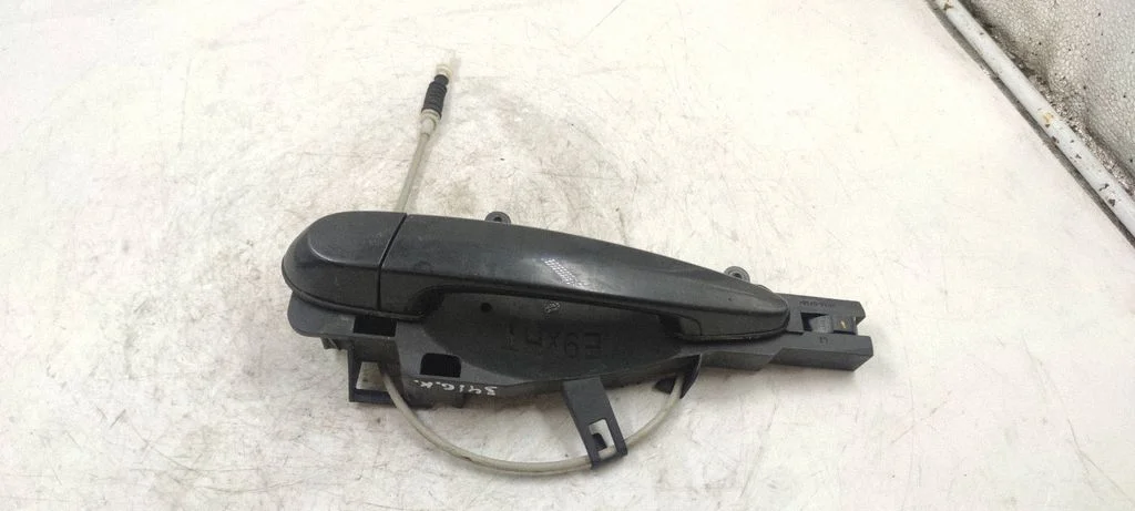 Rear door exterior handle – rear left