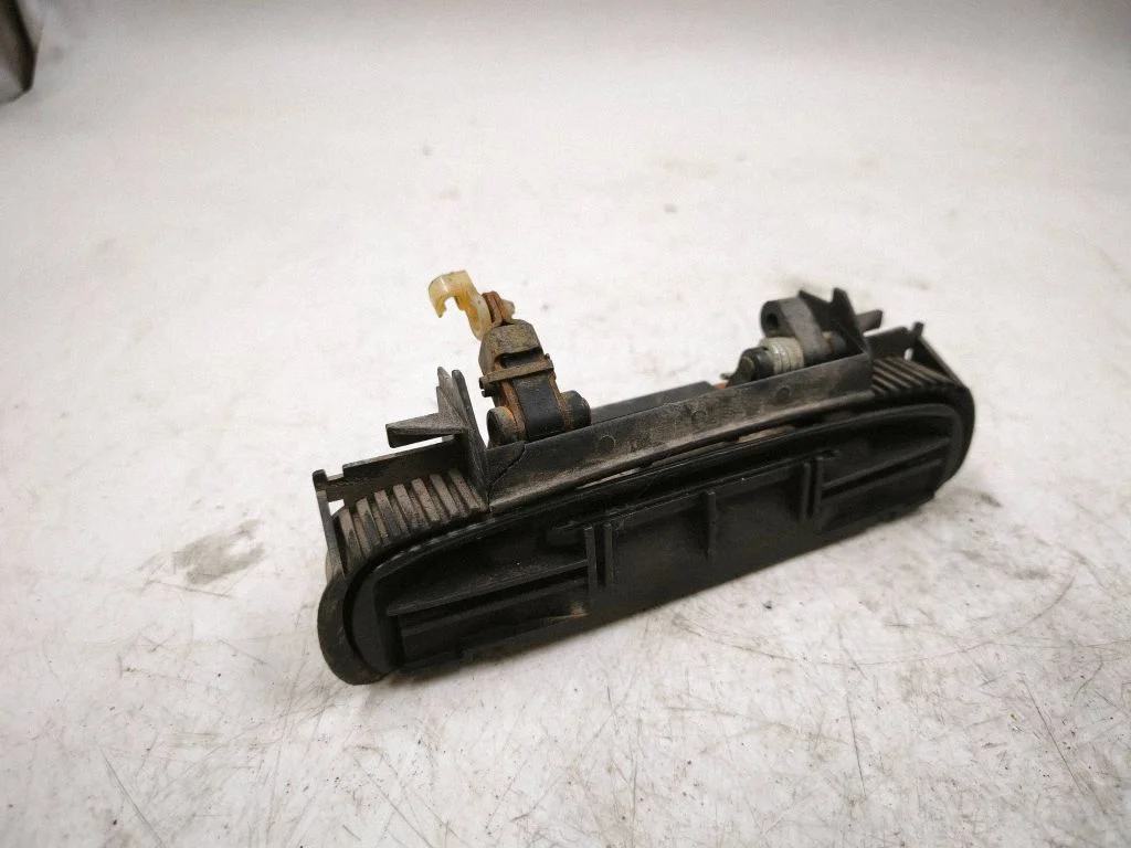 Rear door exterior handle 4B0839885