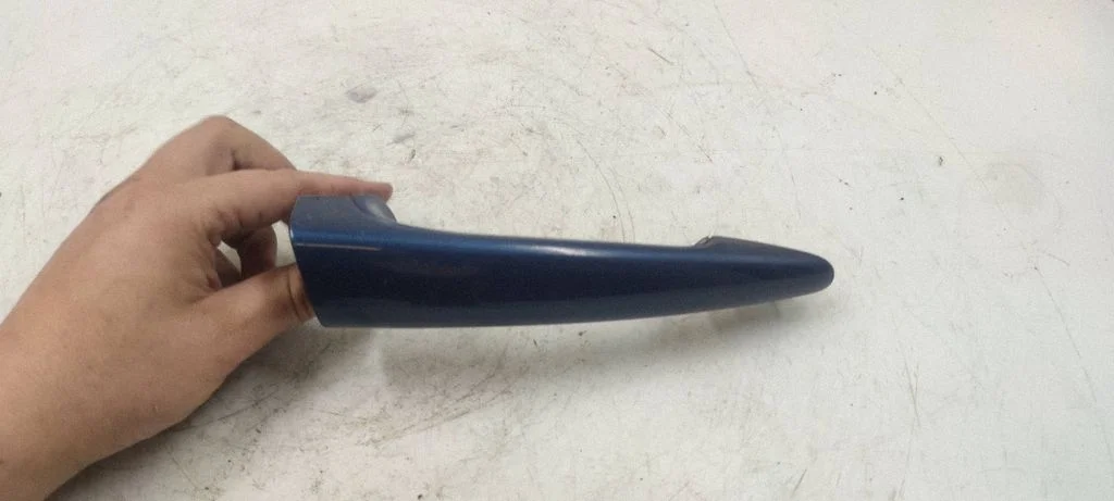 Rear door exterior handle