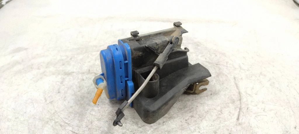 Tagaukse lukk – Audi A4 S4 B5 8D (1994-1999)