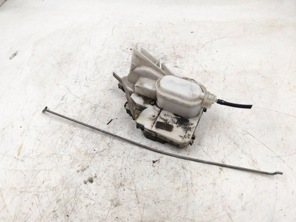 Rear door lock 6K4839016F