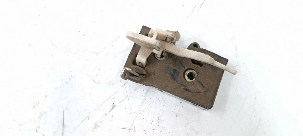 Rear door lock 895837016B