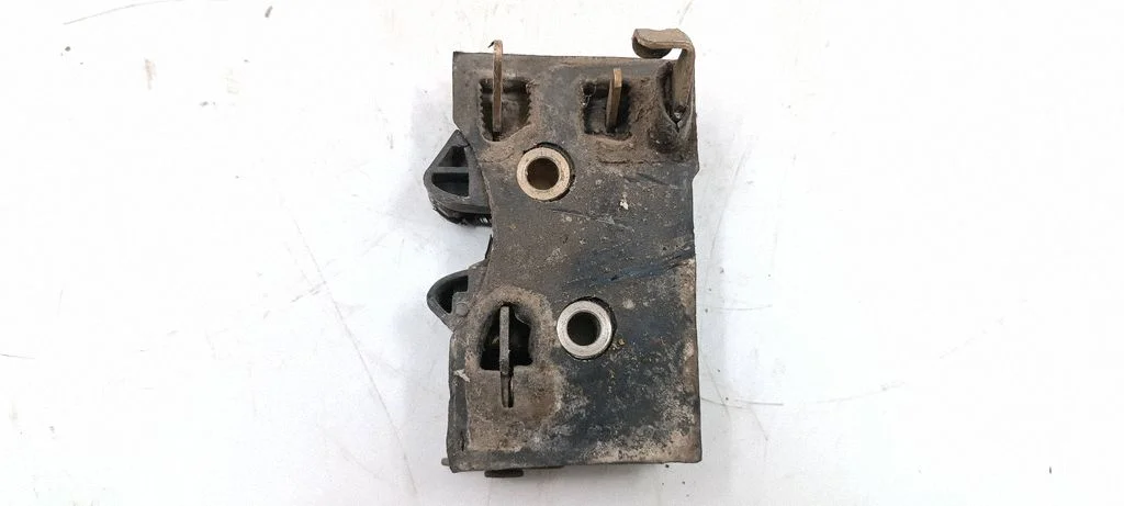 Rear door lock 893839015C