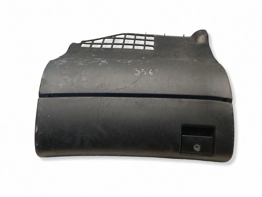 Glove box 8D1857035