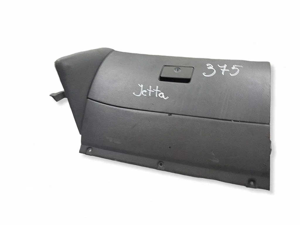 Glove box