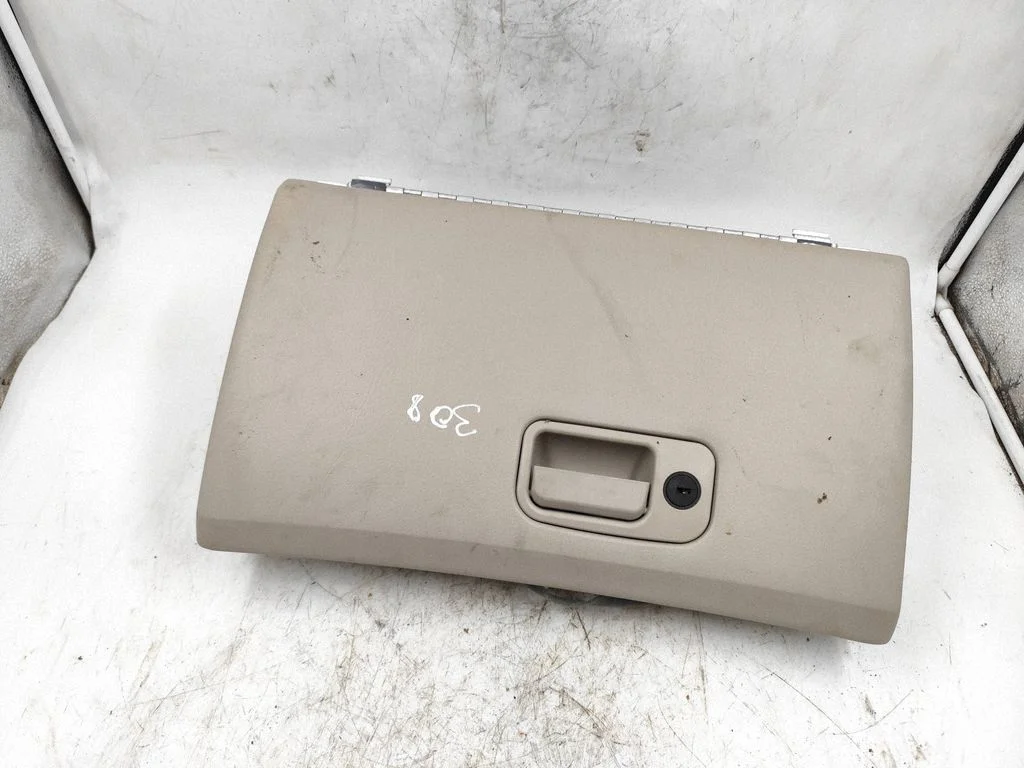 Glove box 2W4X5406008