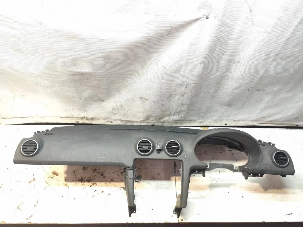 Dashboard 8P2857067