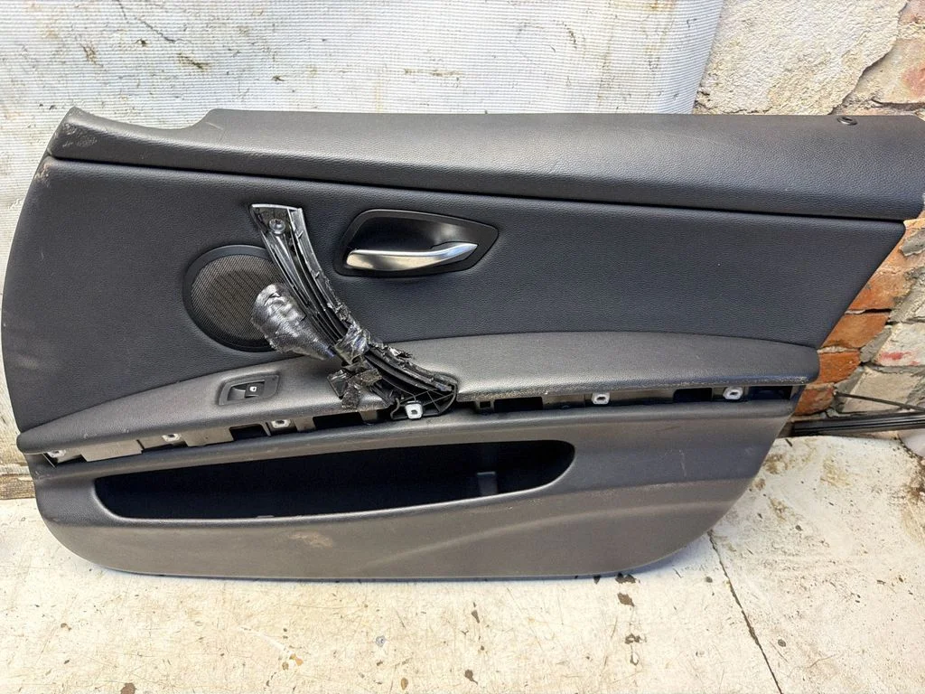 Front door card panel trim – front right