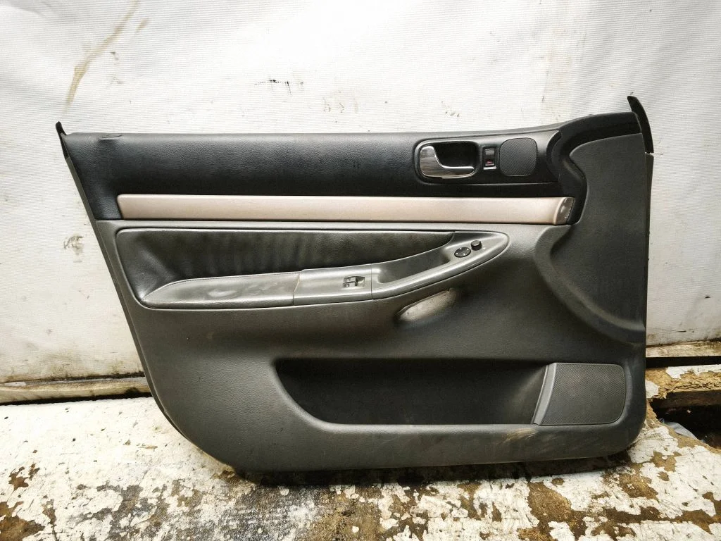Front door card panel trim – front left