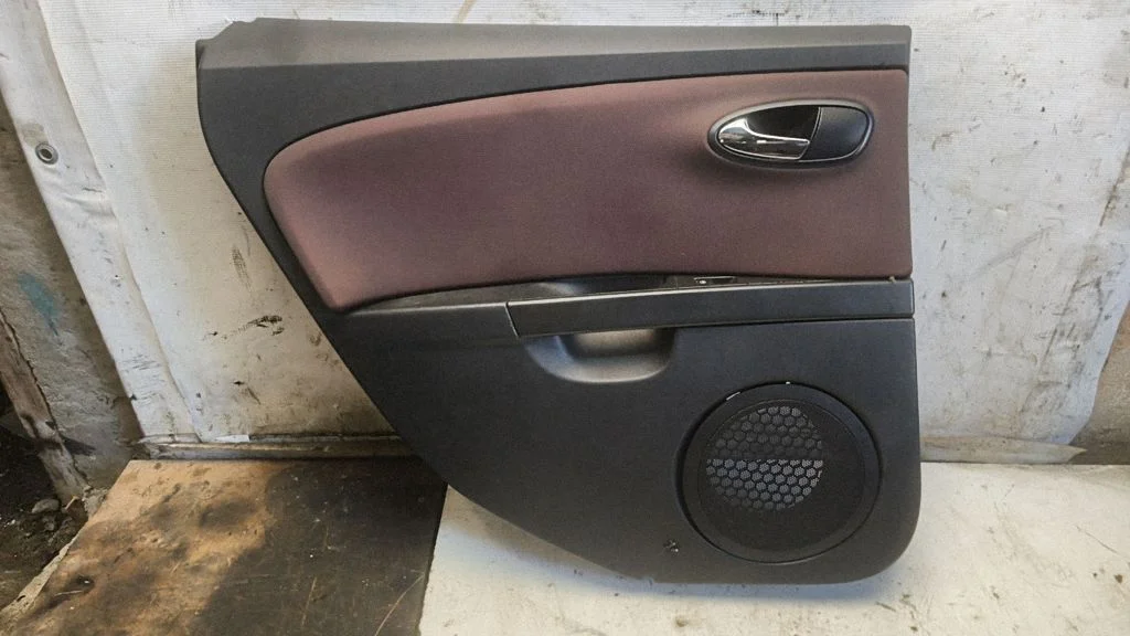 Rear door card panel trim – rear left