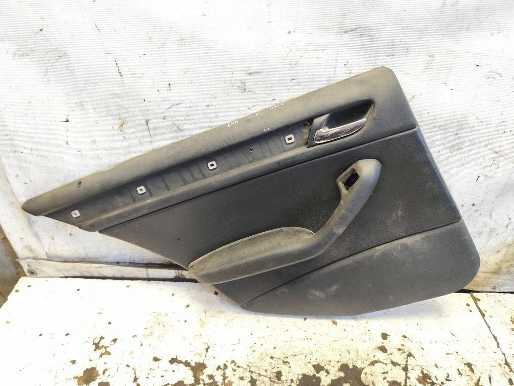 Rear door card panel trim 51418195789