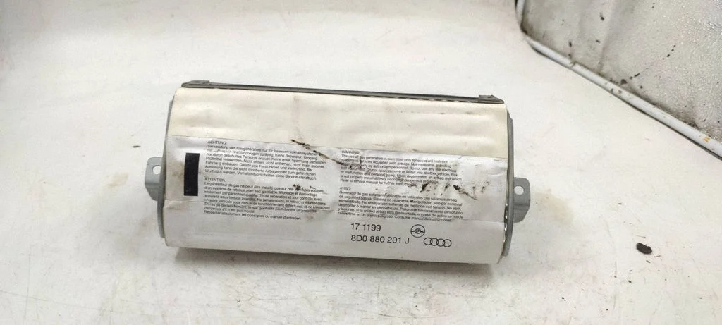 Passenger airbag 171199