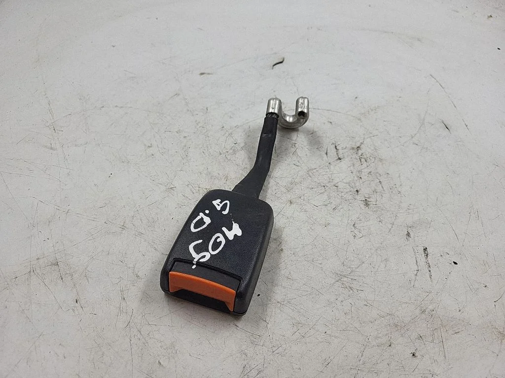 Tagumise turvavöö pannal 4D0857740A
