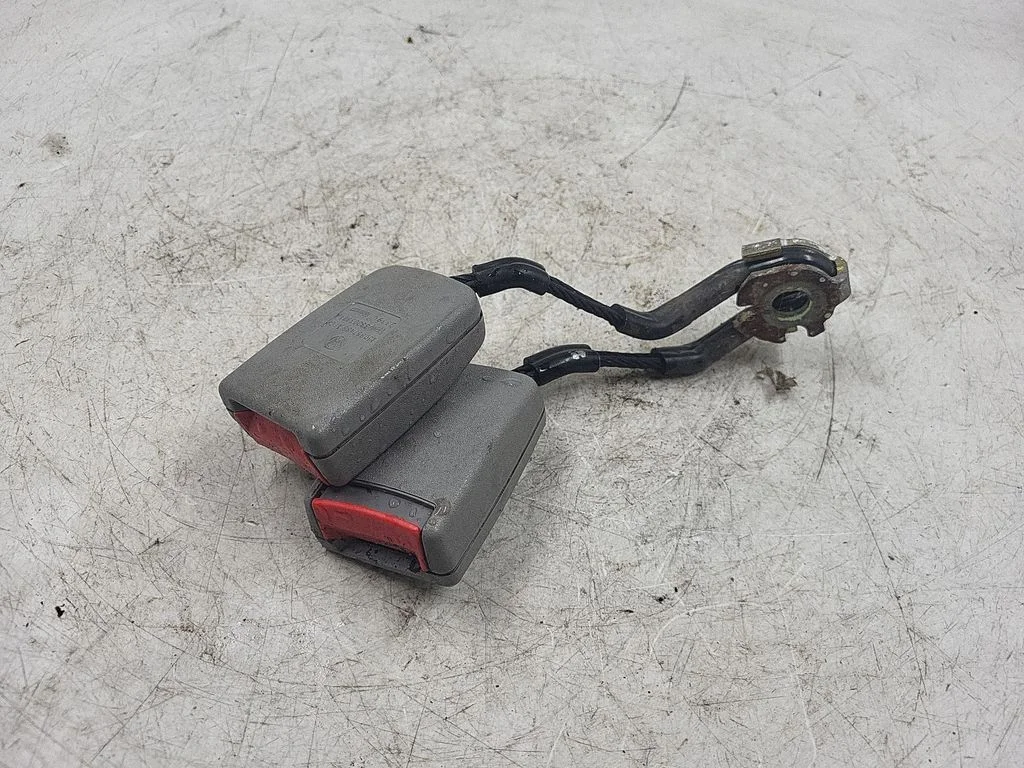 Tagumise turvavöö pannal – Volkswagen Bora (1998-2005)