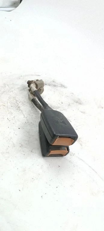 Rear seatbelt buckle 8a9857739a
