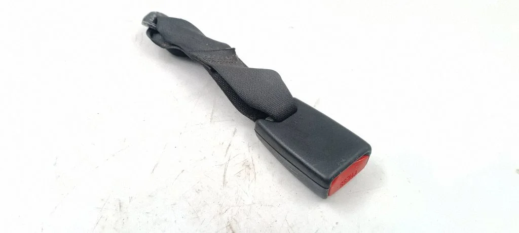 Rear seatbelt buckle 71437