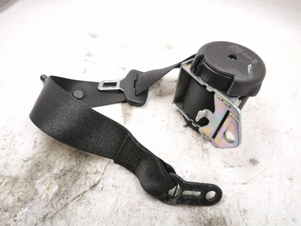 Tagumine turvavöö 615084900