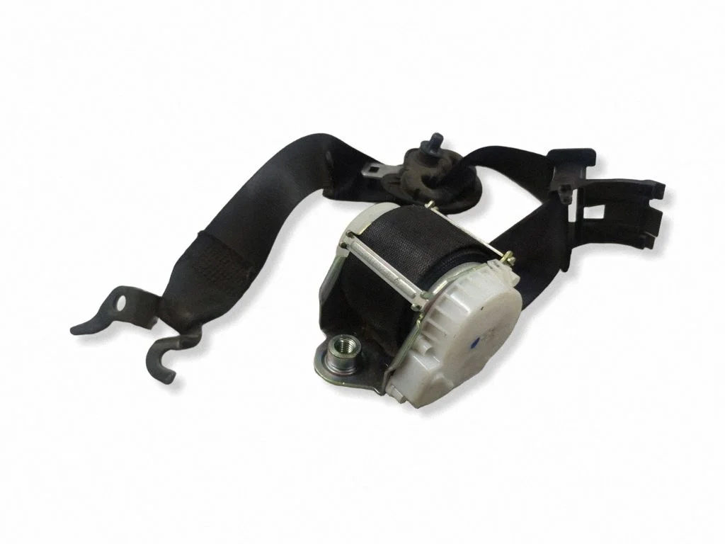 Rear seatbelt – rear left