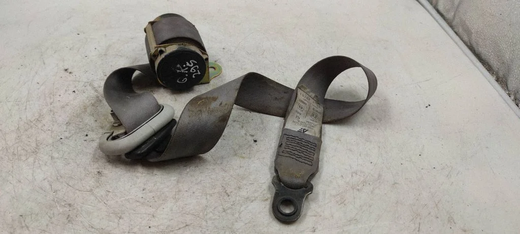 Rear seatbelt – Seat Alhambra (Mk1) (1996-2010)